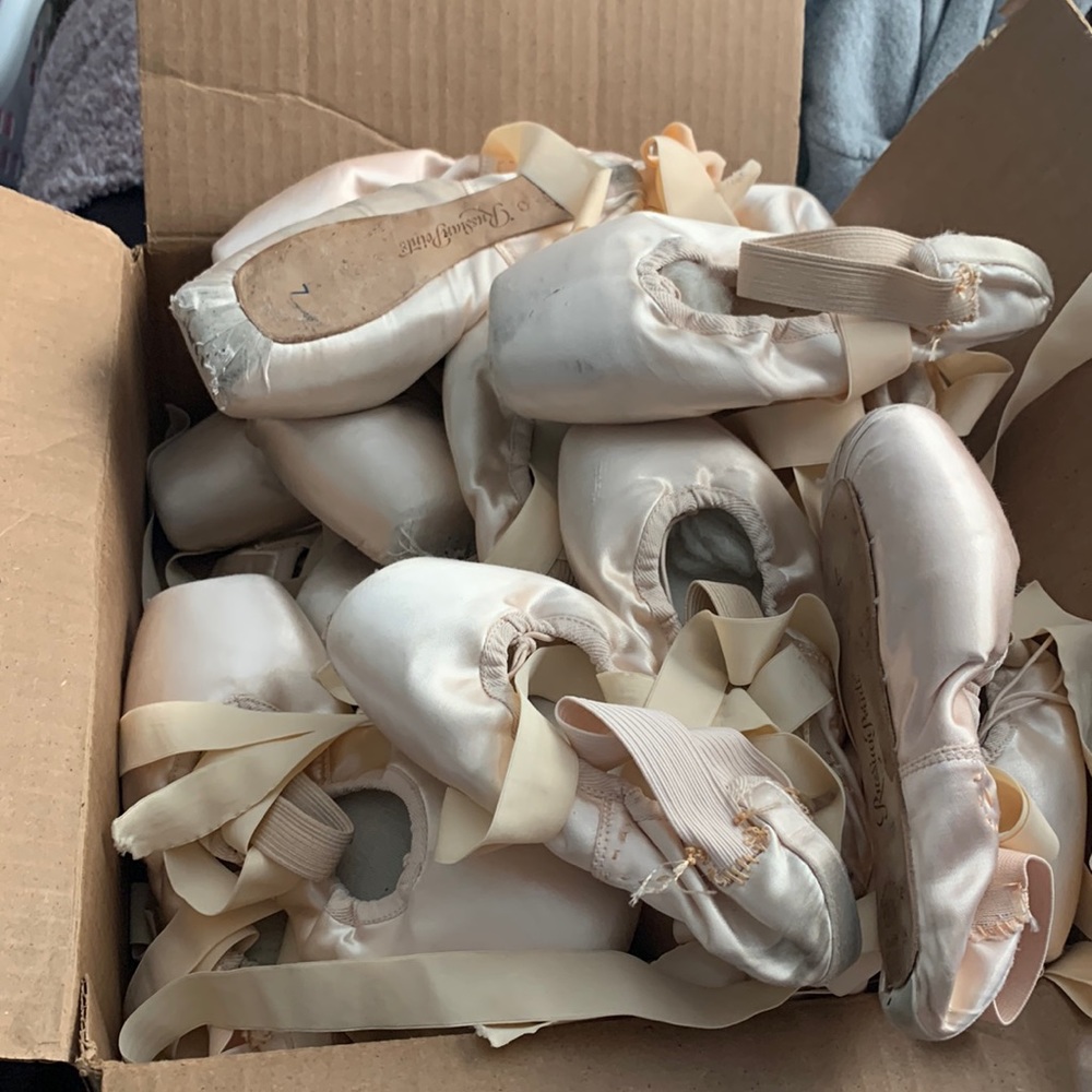 6 pairs of Russian Pointe Muse pointe shoes